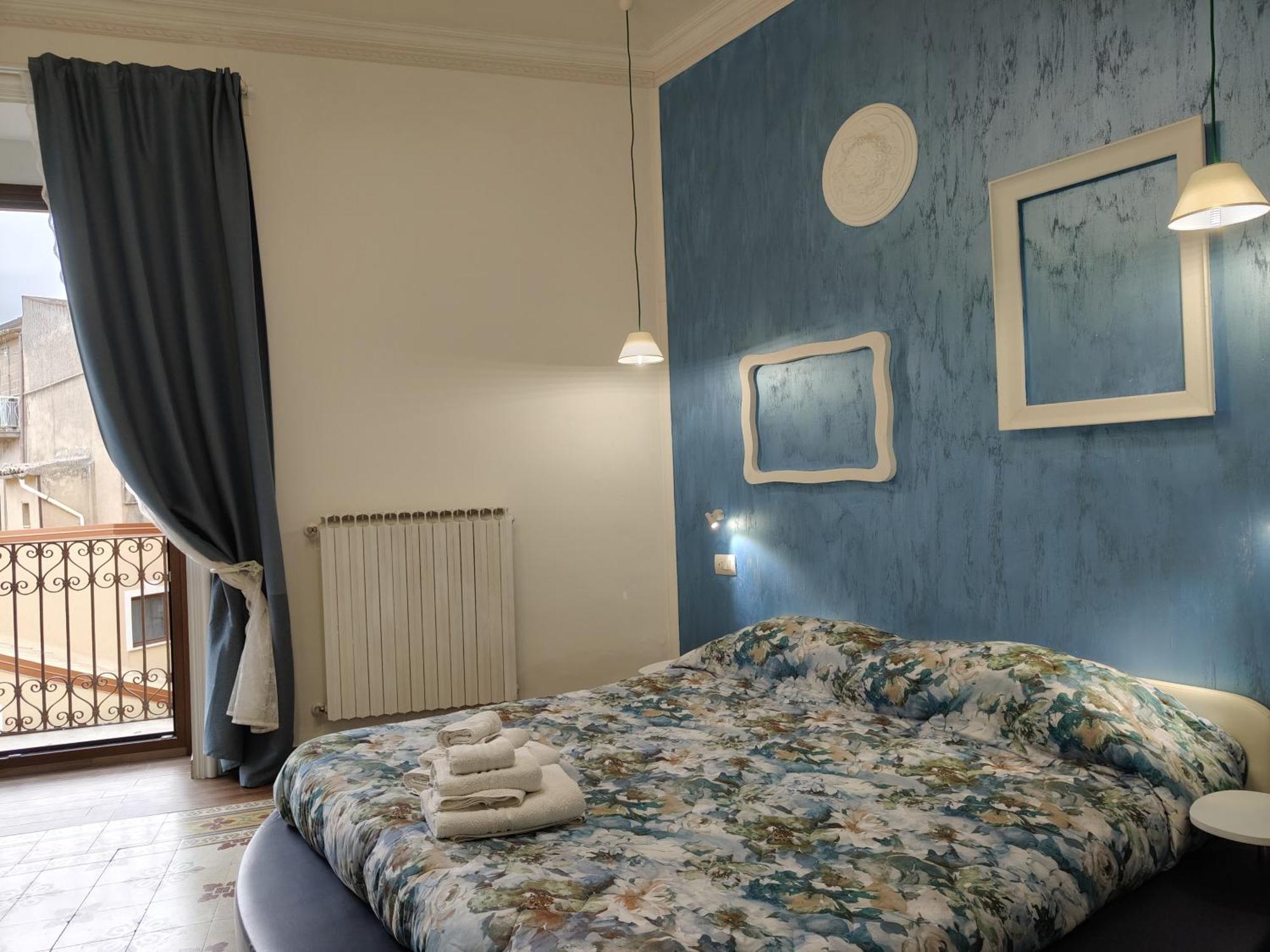 Suite Inn Centro Dimora Storica Enna Bagian luar foto